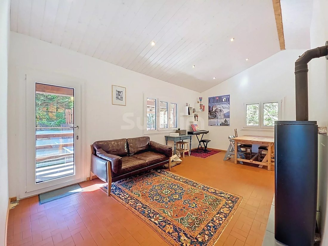 Pretty Chalet In The Heart Of St Cergue