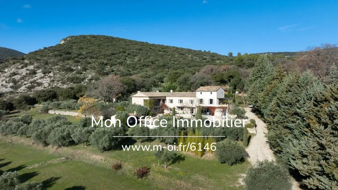 House in Lourmarin, Provence-Alpes-Côte d'Azur, France 2 - 16905152