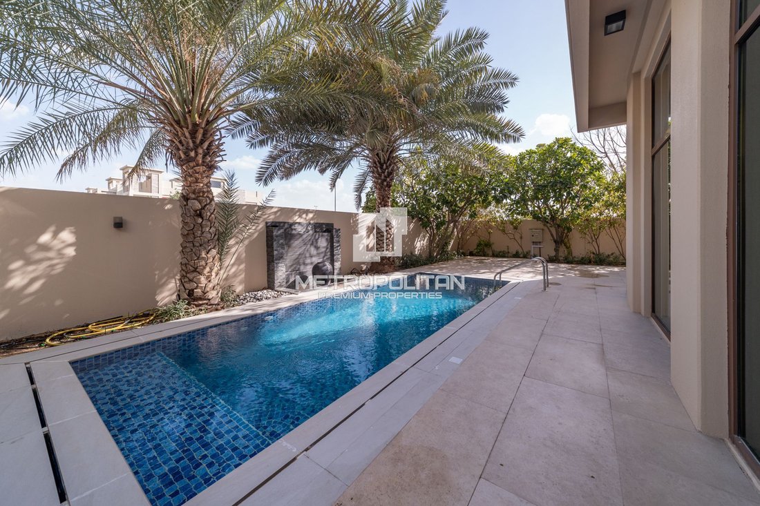 Villa in Nad Al Sheba 1, Nad Al Sheba, Dubai 1 - 16909712
