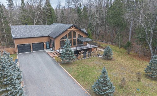 Villa in Mont-Tremblant, Quebec, Canada 1