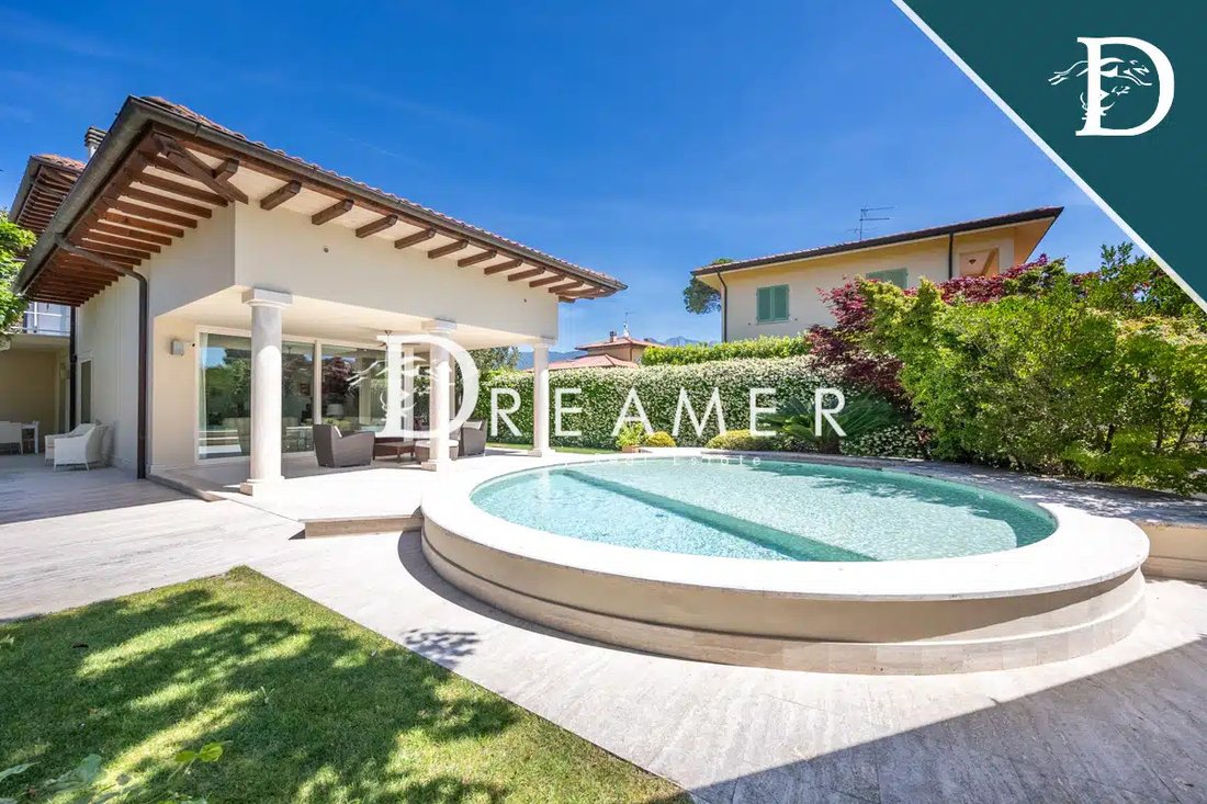 Villa in Center, Forte dei Marmi, Tuscany 3 - 15965437