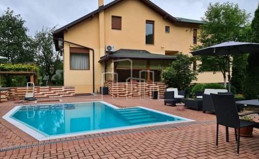 House in Hadžići, Federation of Bosnia and Herzegovina, Bosnia and Herzegovina 1