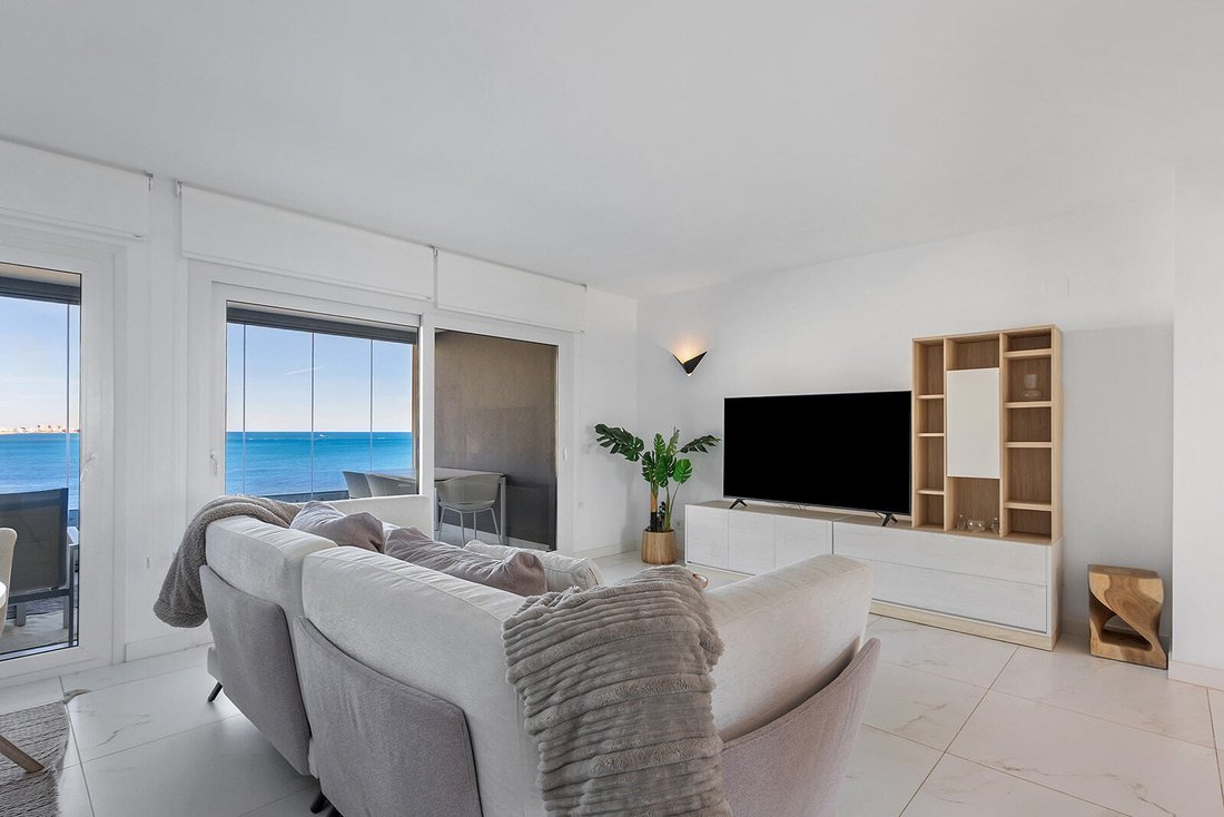 Appartamento a Torrevieja, Comunità Valenzana, Spagna 2 - 16906375