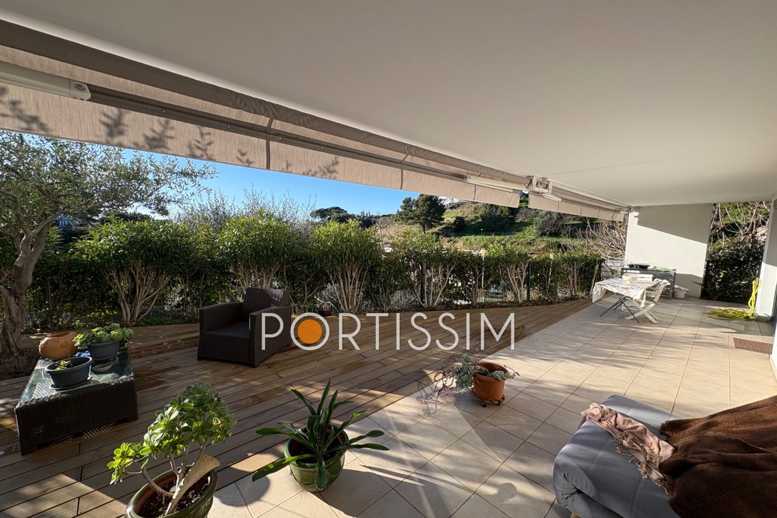 Apartment in Saint-Laurent-du-Var, Provence-Alpes-Côte d'Azur, France 1 - 16908958