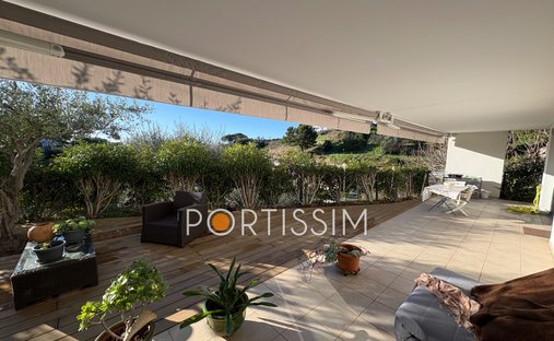 Apartment in Saint-Laurent-du-Var, Provence-Alpes-Côte d'Azur, France 1