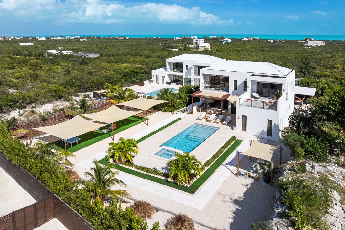 House in Long Bay Hills, Caicos Islands, Turks and Caicos Islands 1 - 16912051