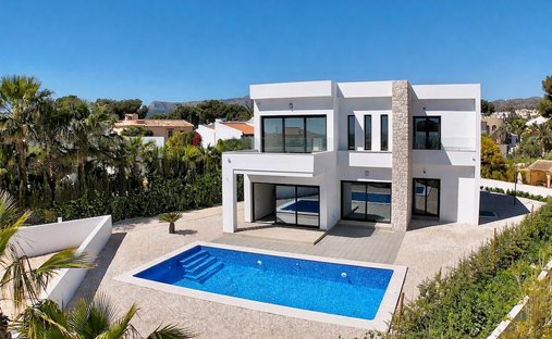 Villa in Benissa, Valencian Community, Spain 1