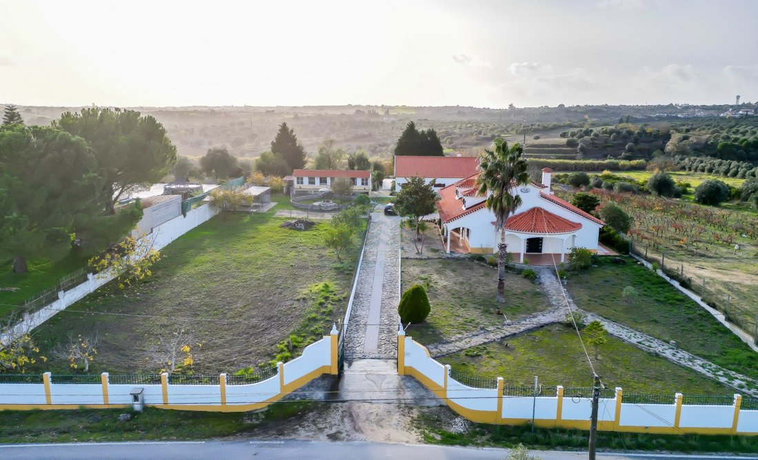 House in Brogueira, Parceiros de Igreja e Alcorochel, Santarem District, Portugal 3 - 16906158