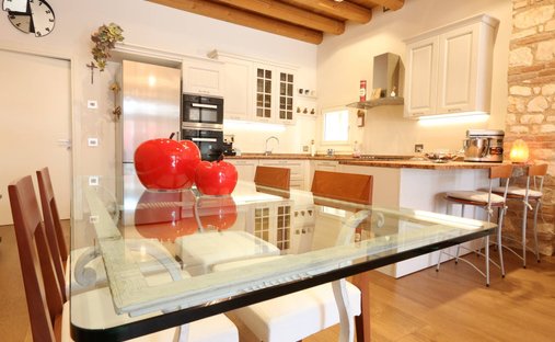 Casa di campagna a Borgo Roma, Verona, Veneto 1