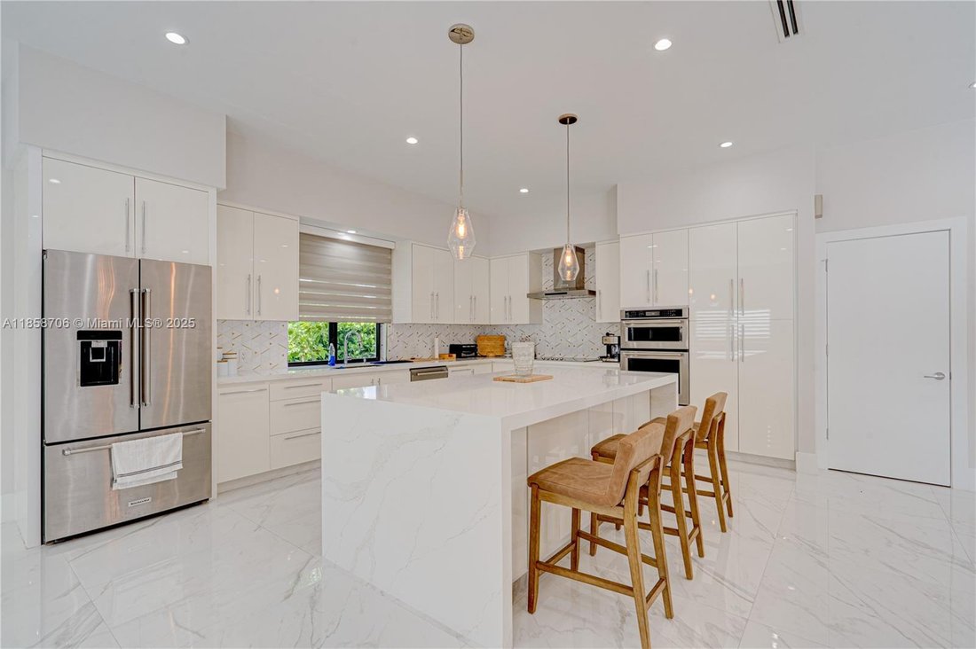 House in Miami, Florida, United States 4 - 16907417
