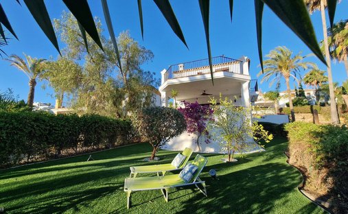 Villa en Estepona, Andalucía, España 1