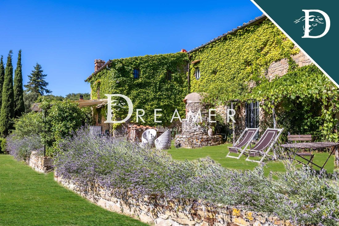 House in Rignano sull'Arno, Tuscany, Italy 2 - 16002582