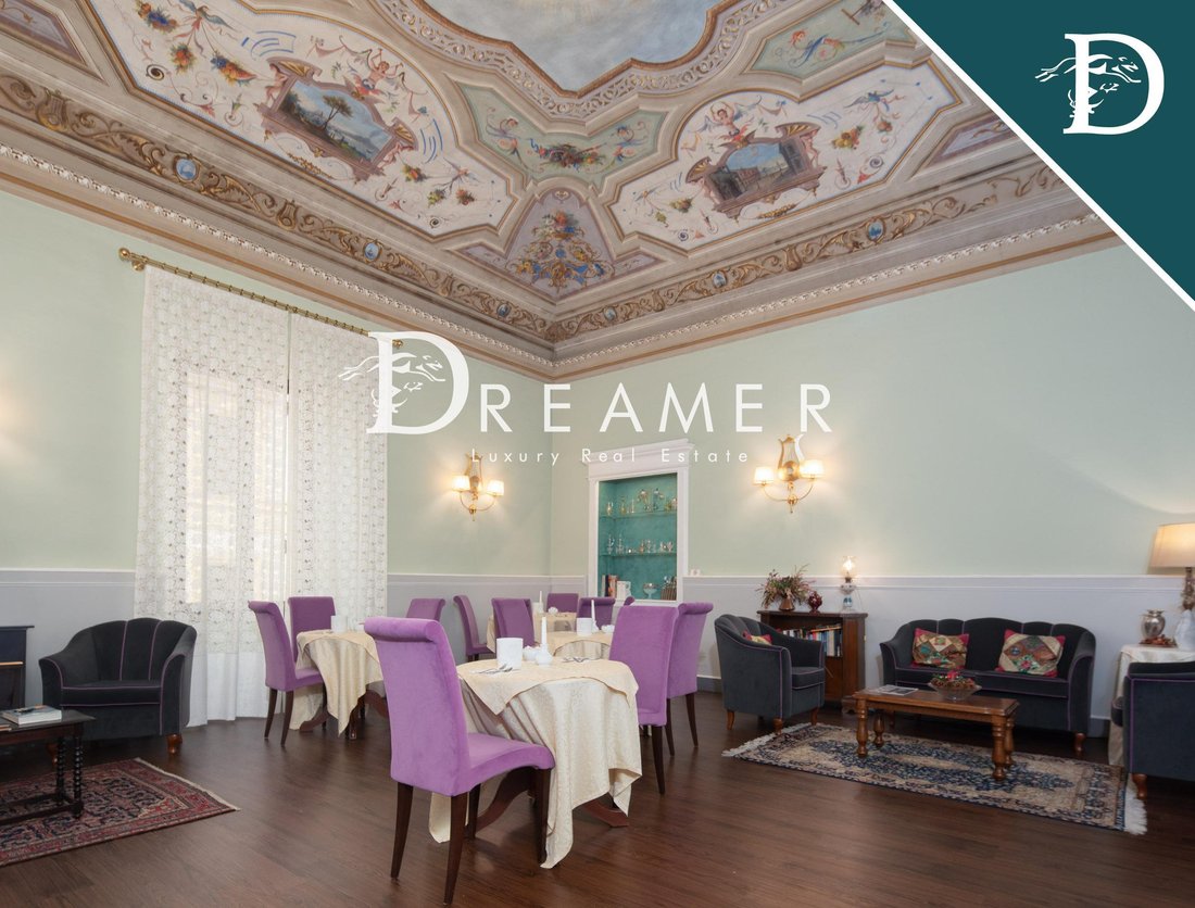 Center, Florence, Tuscany 4 - 16861855