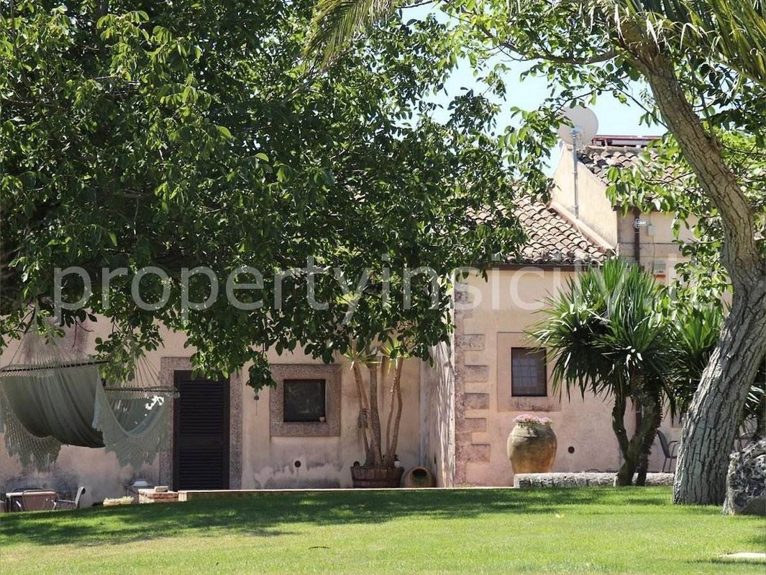 Center, Noto, Sicily 3 - 16907419