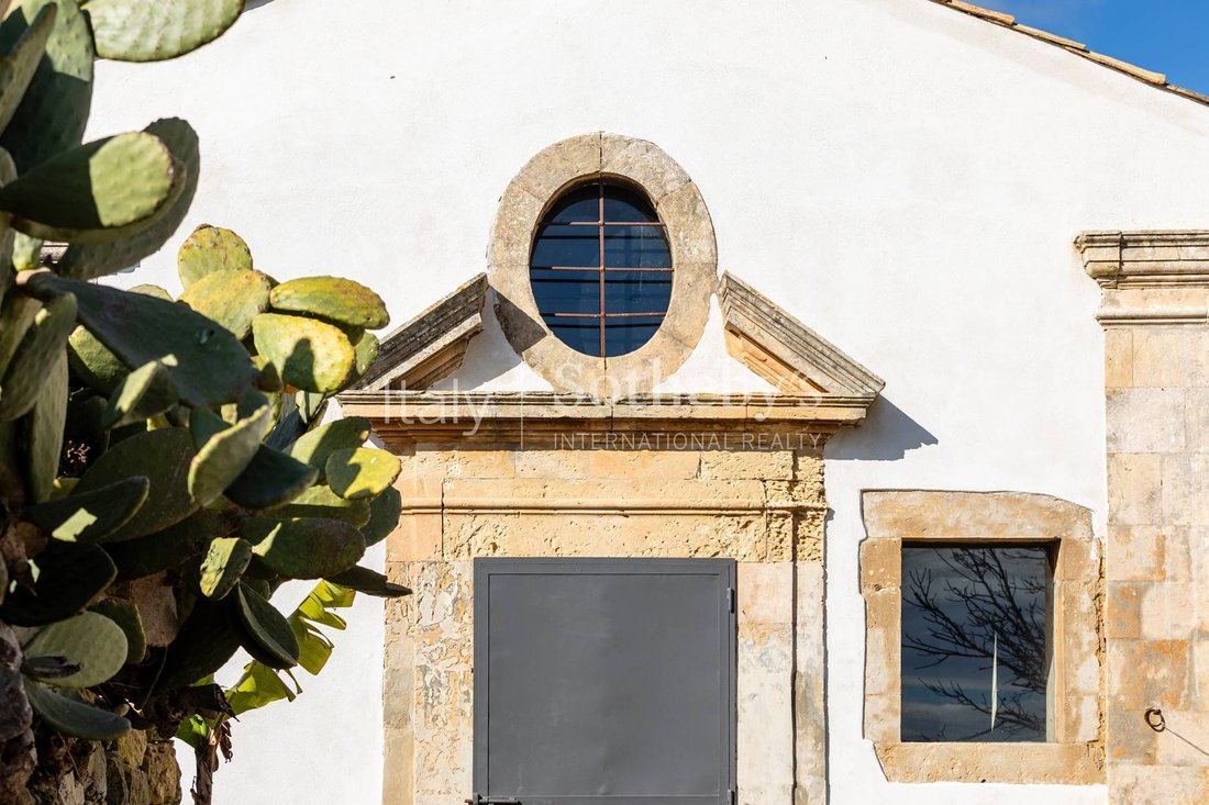 House in Noto, Sicily, Italy 2 - 16912050