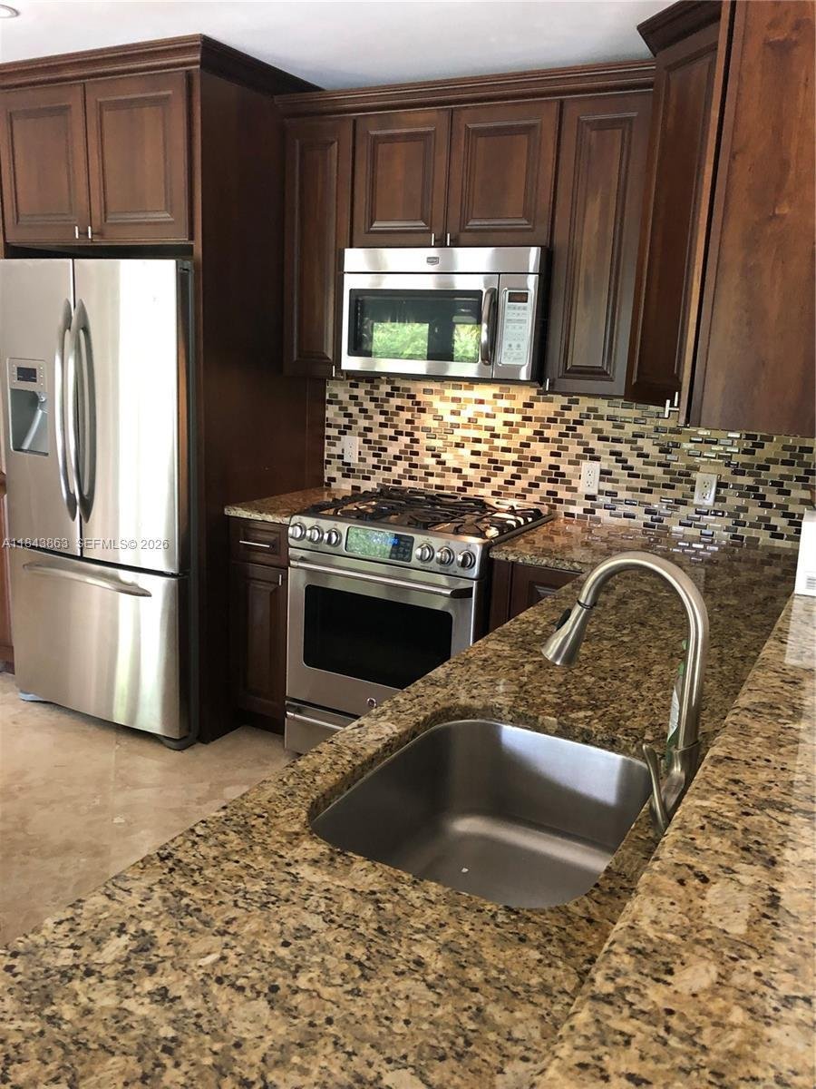 House in Miami, Florida, United States 4 - 16639688
