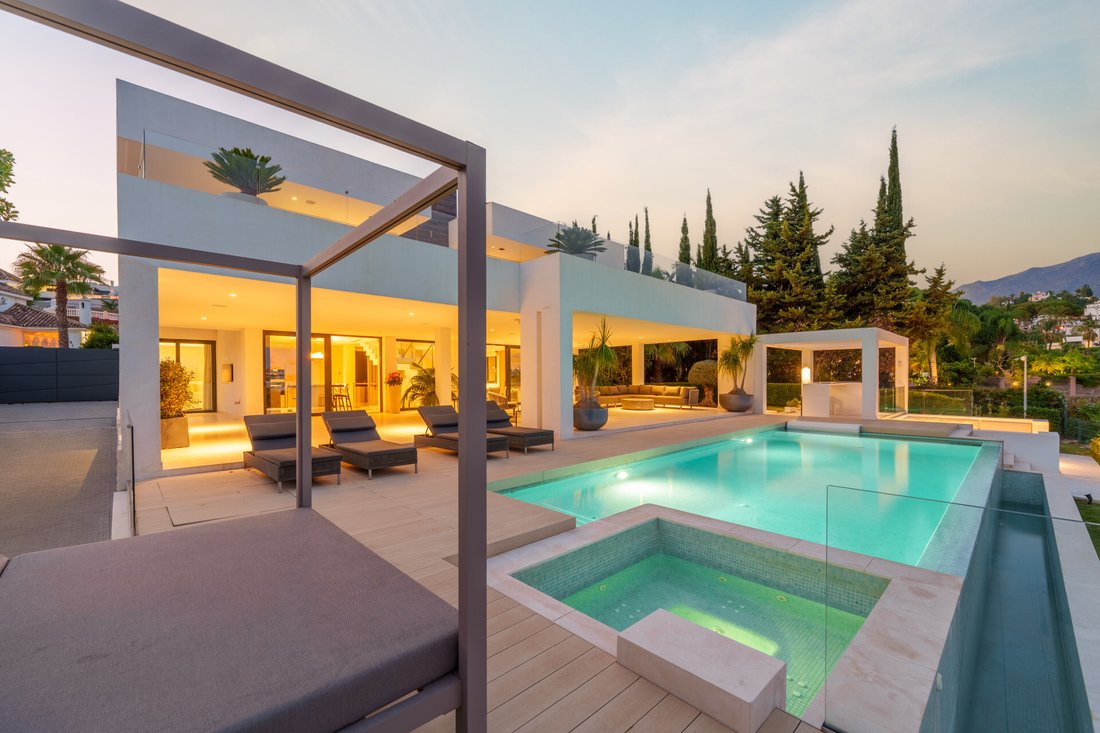 Villa in Nueva Andalucia, Marbella, Spain 3 - 16914555