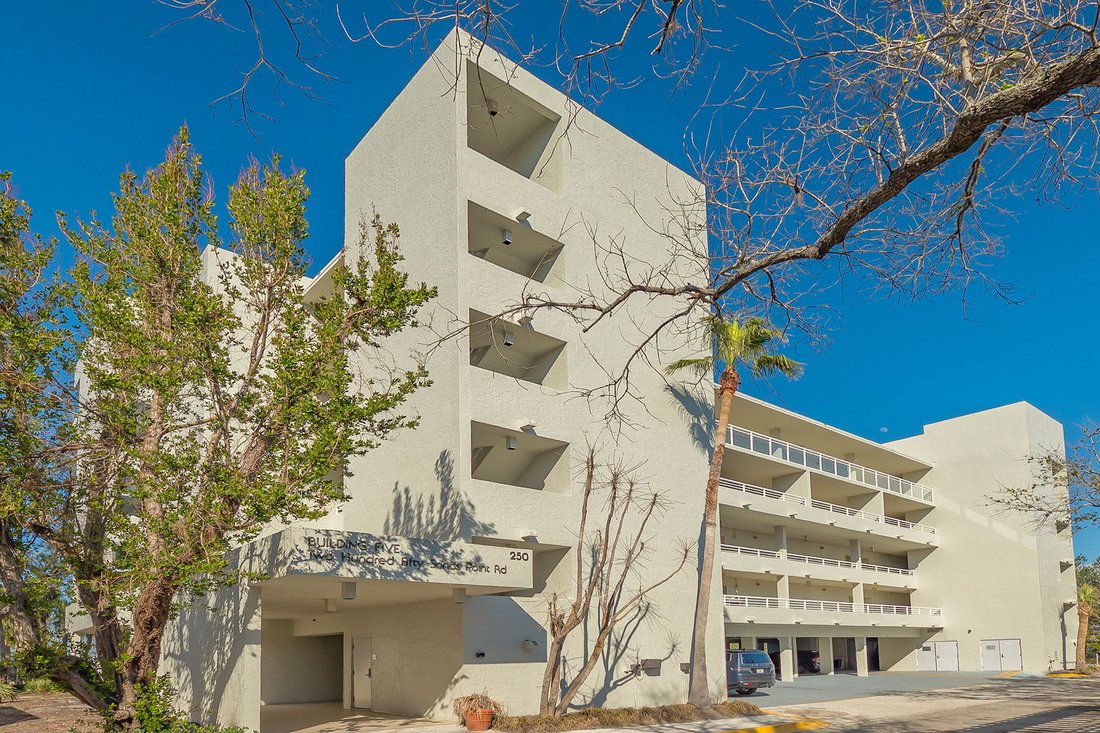 Condo in Longboat Key, Florida, United States 1 - 16909972