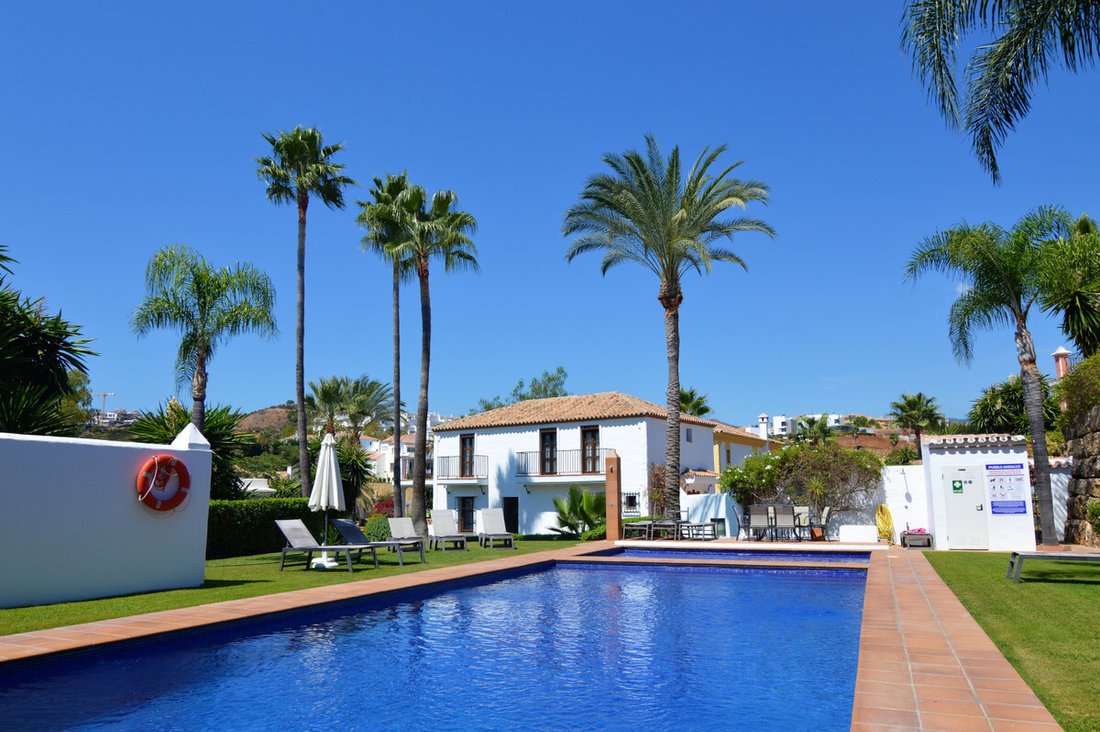 Villa in Estepona, Andalusia, Spain 3 - 16913287