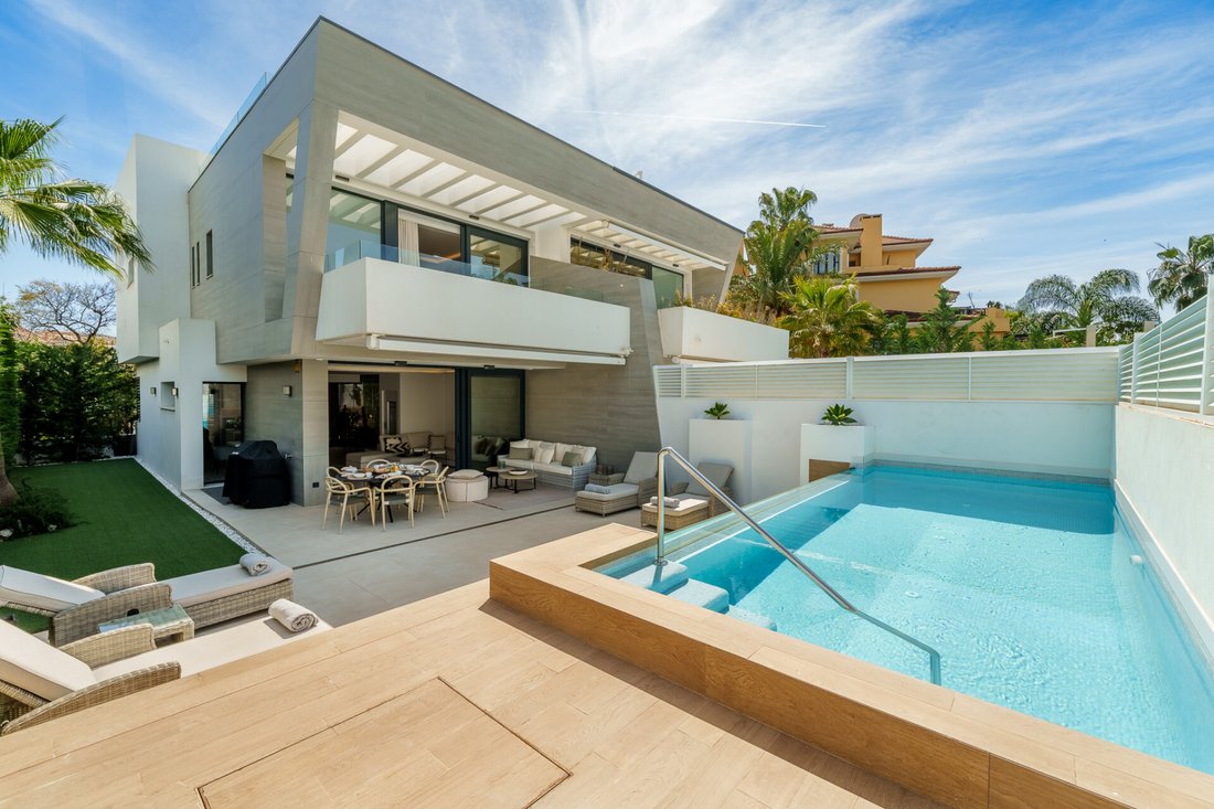 Villa in Puerto Banus, Marbella, Spain 1 - 16914549
