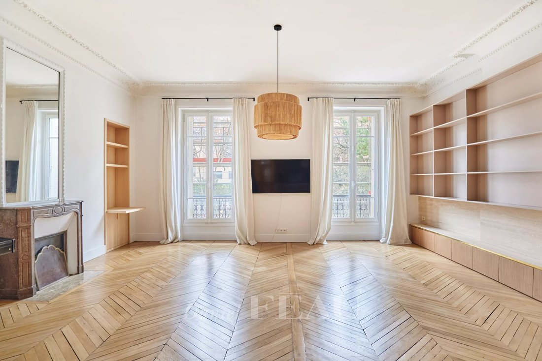 Apartment in Saint Philippe du Roule, Paris 8e Arrondissement, Paris 2 - 16815168