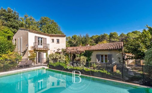 Villa a Roquefort-les-Pins, Provenza-Alpi-Costa Azzurra, Francia 1