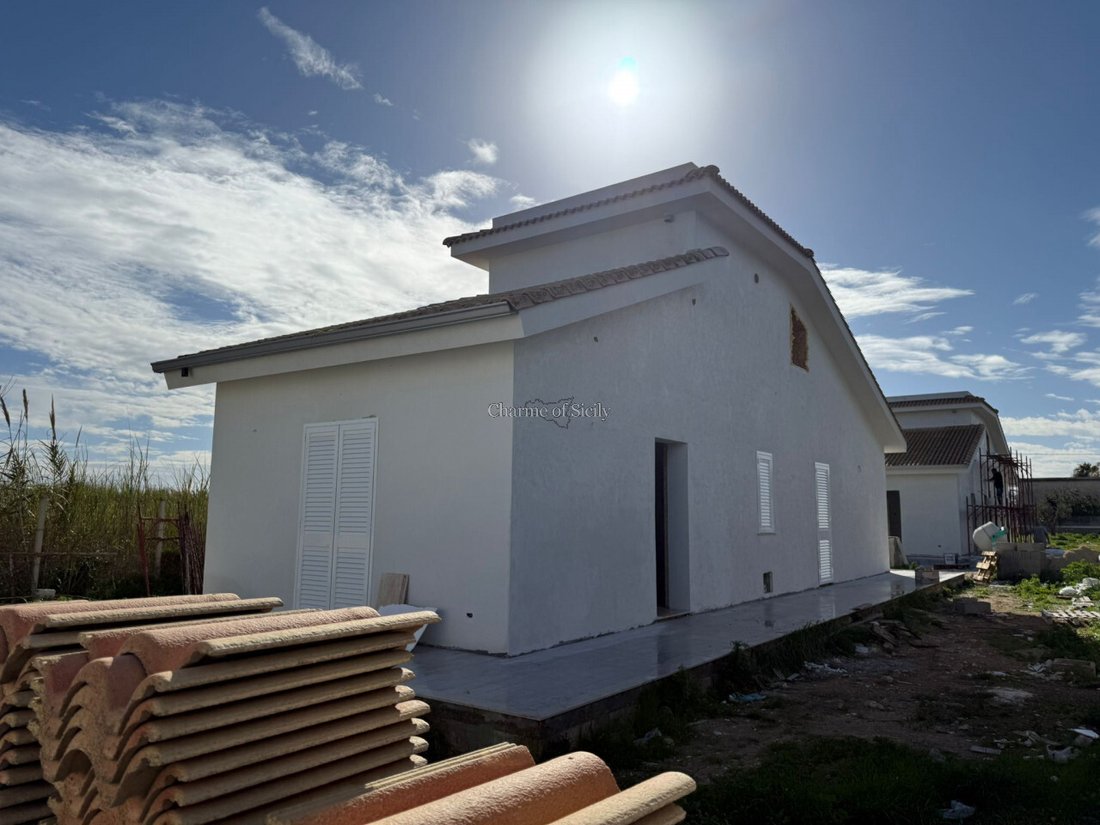 Villa in Pozzallo, Sicily, Italy 2 - 16907903