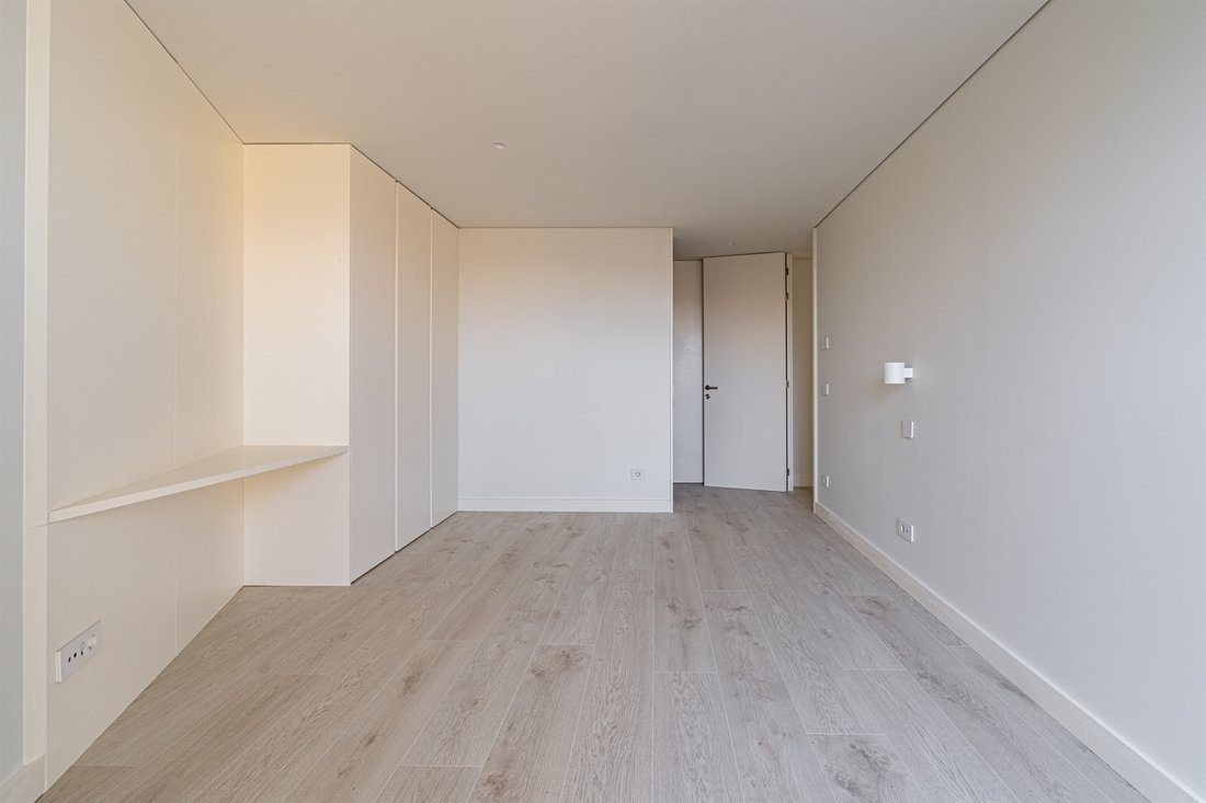 Apartment in Santa Marinha e Sao Pedro da Afurada, Porto District, Portugal 5 - 16906249