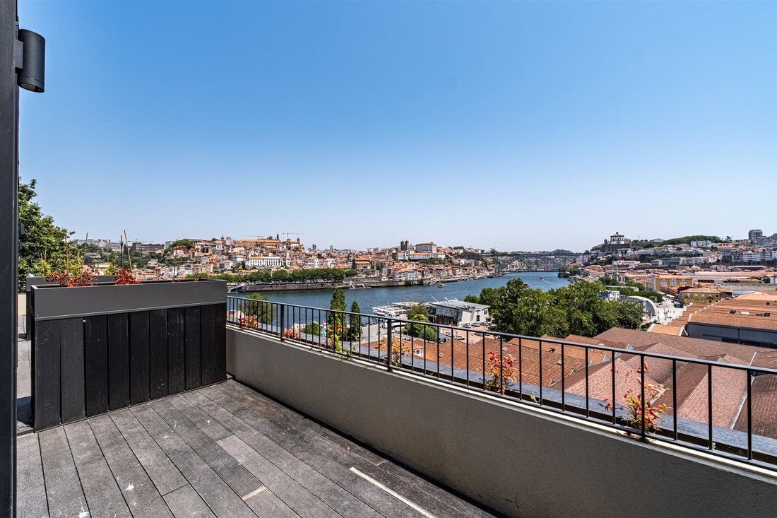 Apartment in Santa Marinha e Sao Pedro da Afurada, Porto District, Portugal 5 - 14809539