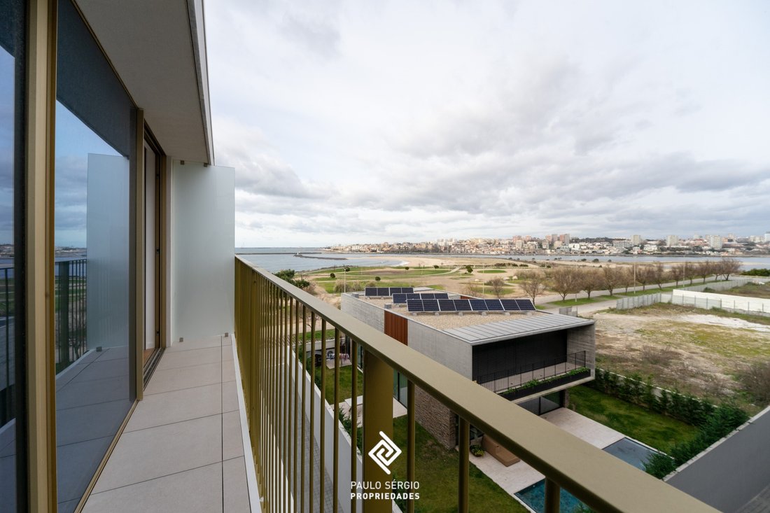 Apartment in Canidelo, Porto District, Portugal 1 - 14047110
