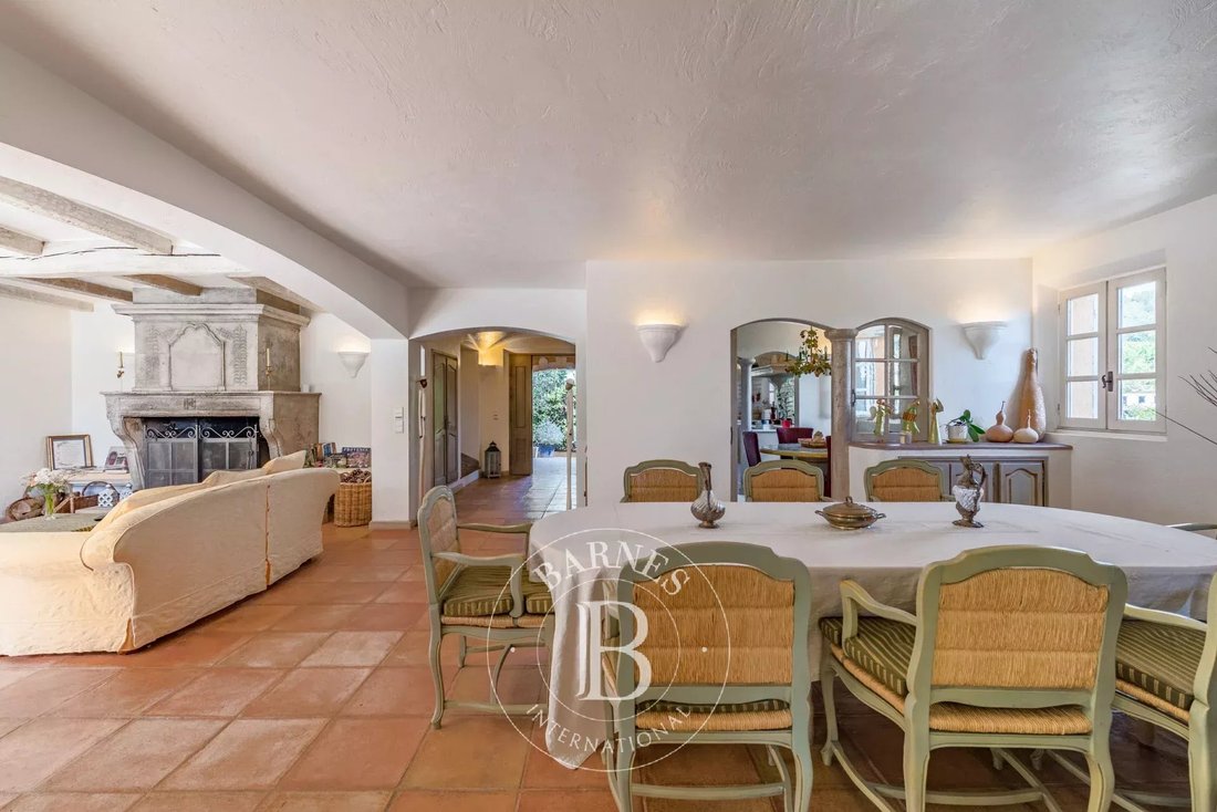 Villa in Saint-Paul-de-Vence, Provence-Alpes-Côte d'Azur, France 5 - 16906475