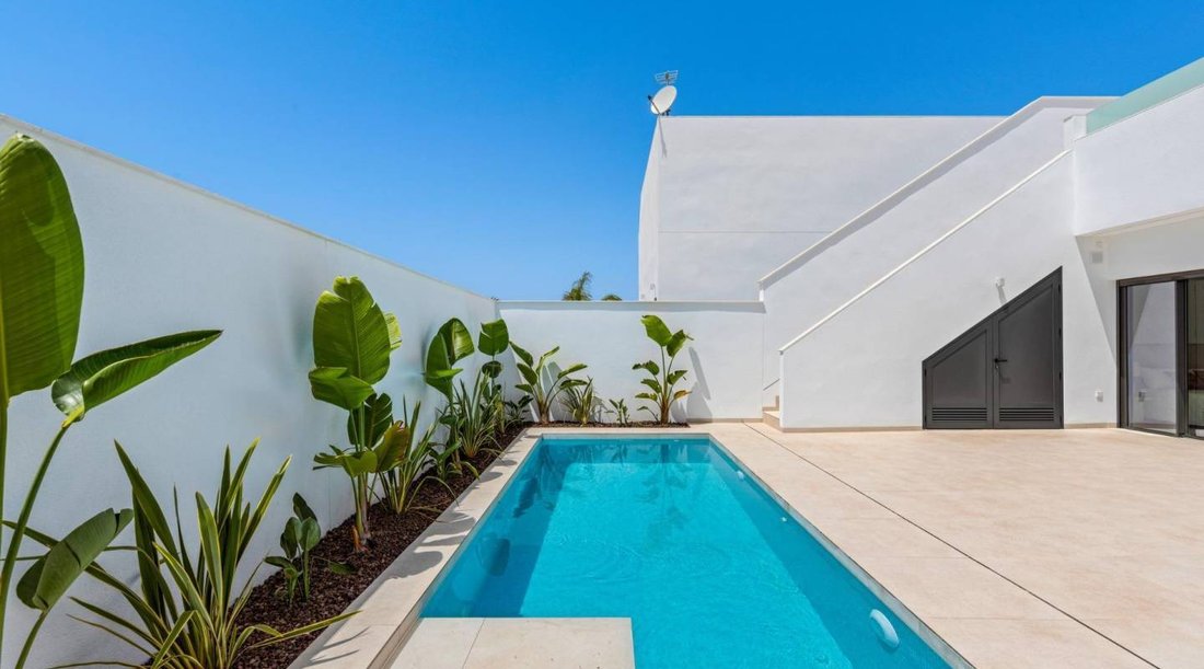 Villa in Los Alcazares, Región de Murcia, Spain 2 - 16911472