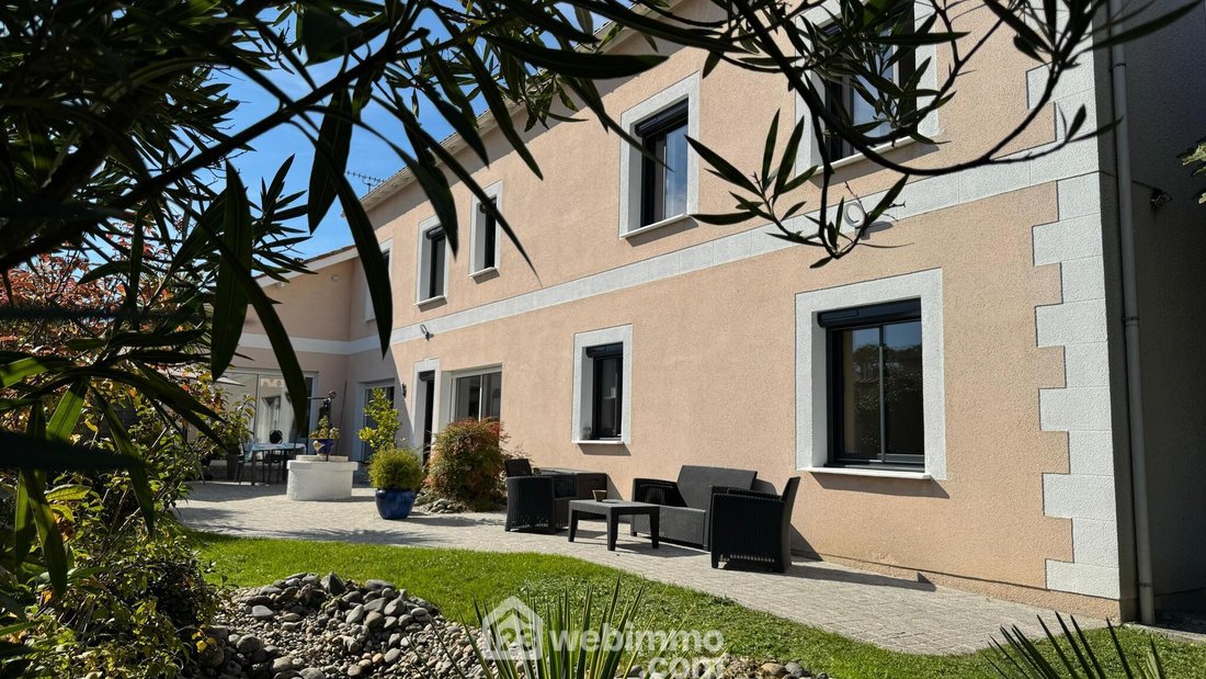 Villa in Caudéran-Barrière Judaïque, Bordeaux, France 1 - 16905484