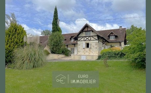 House in Centre Ville, Langon, France 1