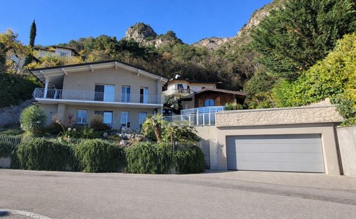 Villa in Tremosine sul Garda, Lombardy, Italy 1