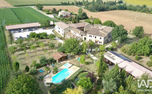 Chabrillan, Auvergne-Rhône-Alpes, France 1