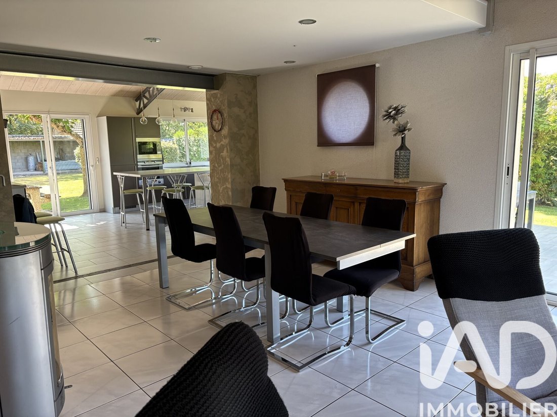 House in Chauve, Pays de la Loire, France 1 - 16906029