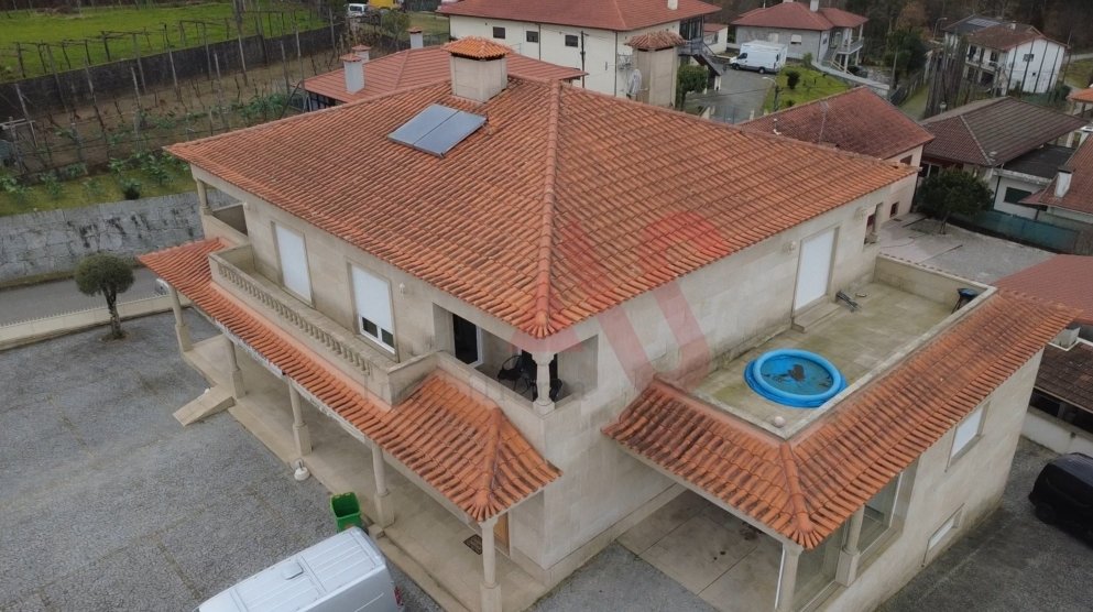 House in Estoraos, Braga, Portugal 2 - 16906812