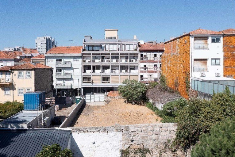 Land in Lordelo do Ouro e Massarelos, Porto District, Portugal 4 - 16909265
