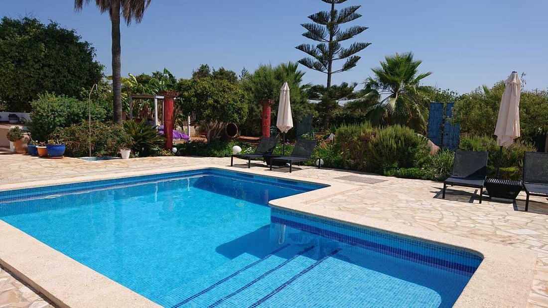 Villa in Sant Jordi de ses Salines, Sant Josep de sa Talaia, Balearic Islands 1 - 16911038