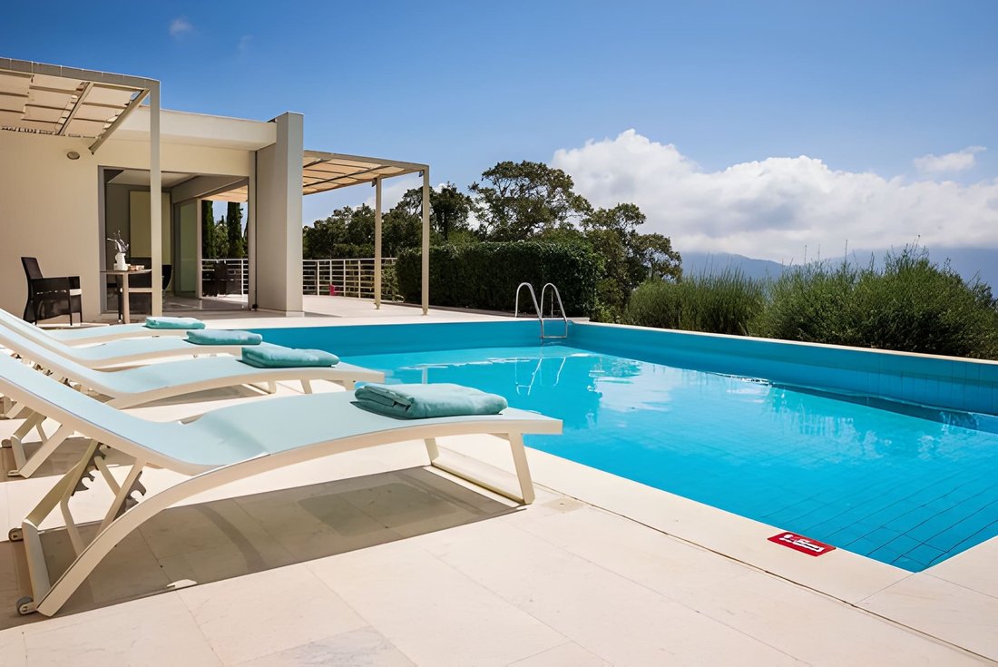 Villa in Argostoli, Peloponnese, Western Greece and the Ionian, Greece 2 - 16913050