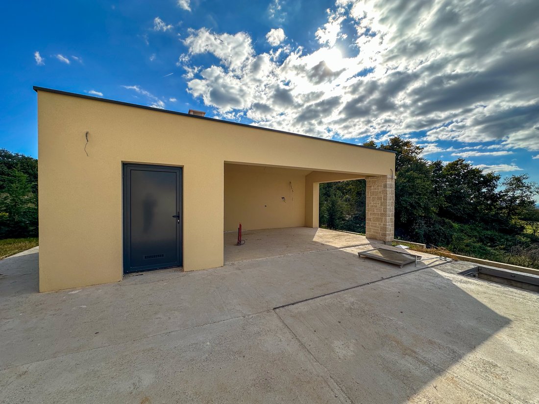 Villa in Sveti Lovrec Pazenaticki, Istria County, Croatia 5 - 16910048