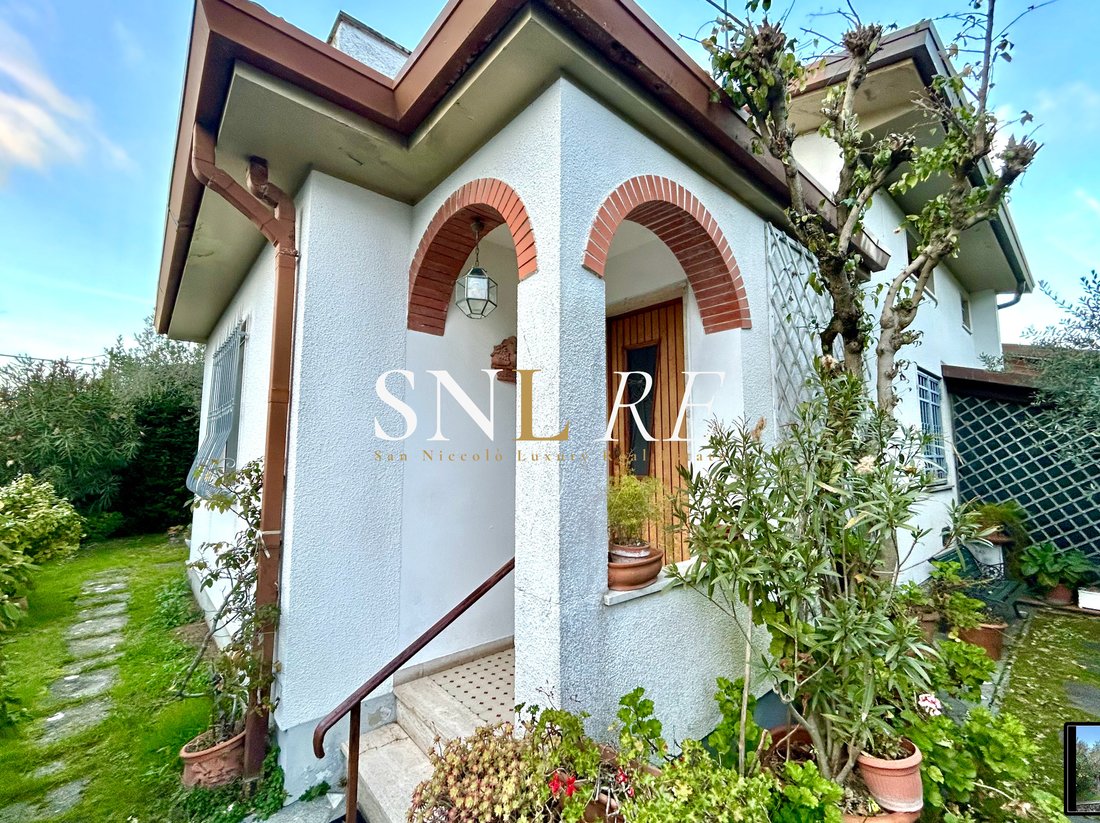 House in Center, Forte dei Marmi, Tuscany 1 - 16906430