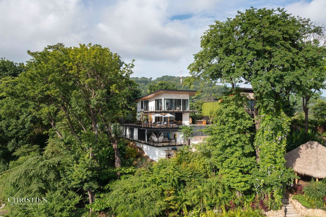 Villa in Santa Teresa, Puntarenas Province, Costa Rica 1 - 16914995