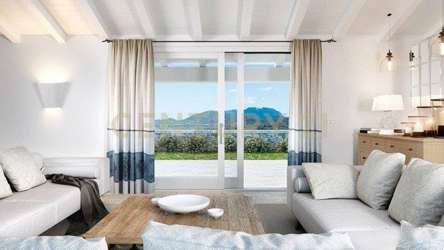 Villa in Aldo Moro Avenue, Olbia, Italy 3 - 16915089