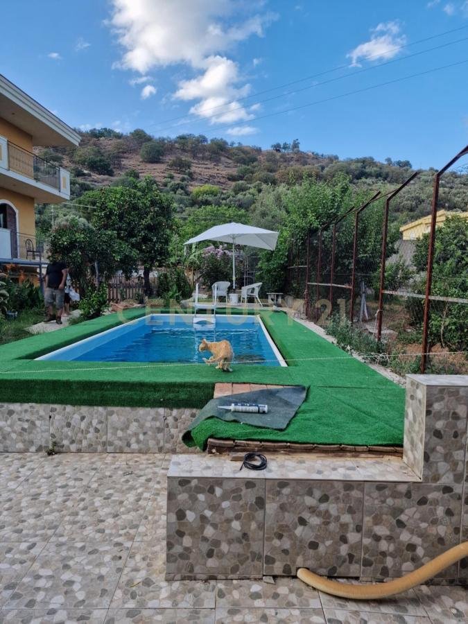 Villa in Santa Teresa di Riva, Sicily, Italy 2 - 16915101