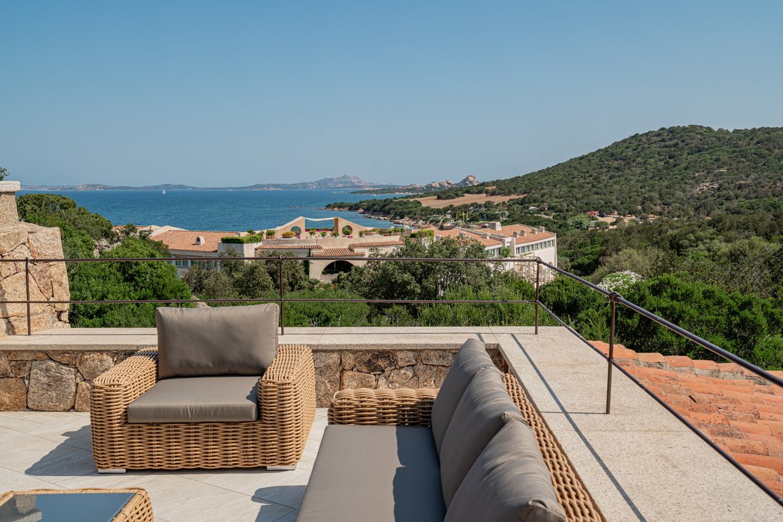 Villa in Arzachena, Sardinia, Italy 3 - 16915609