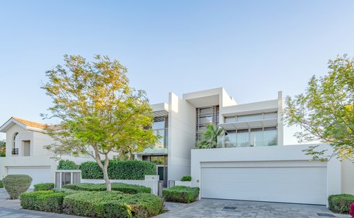 Villa in MBR City / Mohammed Bin Rashid City, Dubai, United Arab Emirates 1