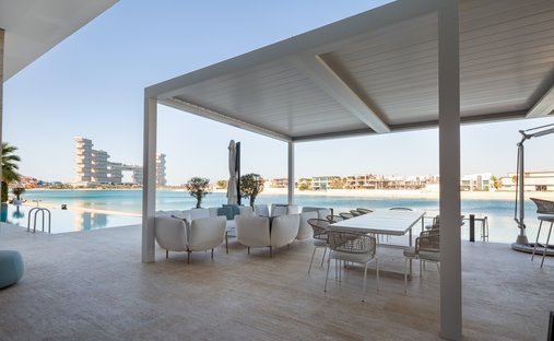 Villa in Dubai, Dubai, United Arab Emirates 1