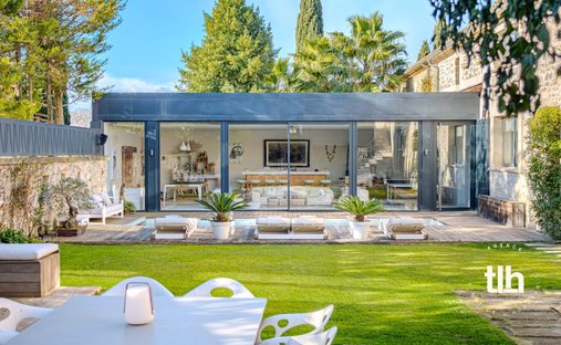 Sale Of Equestrian Estate Aimargues, 260m² 6 Rooms 1,050,000€ With Swimming Pool